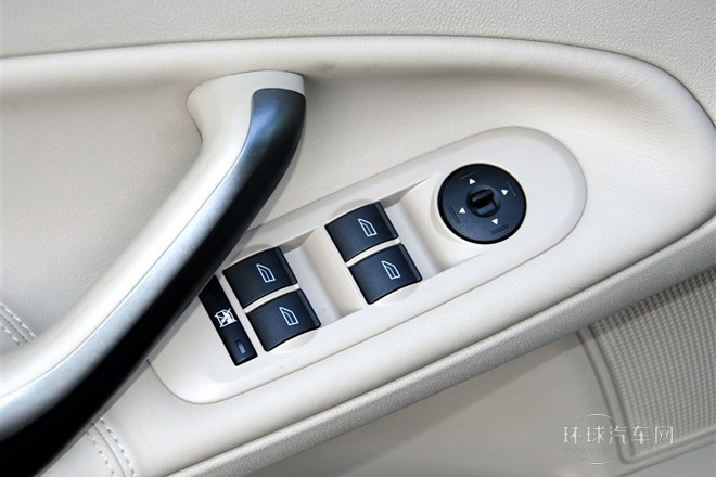 2013款 2.3L 時(shí)尚型