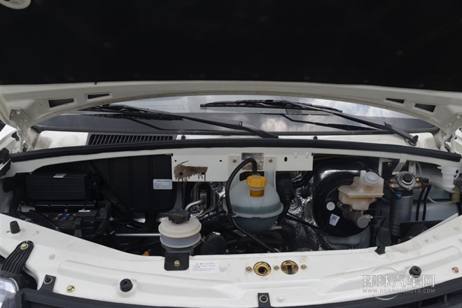 2014款 3.0T領(lǐng)運(yùn)版短軸中頂ZD30