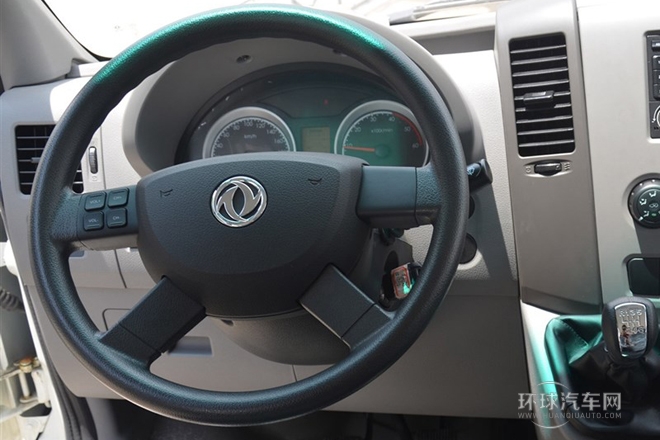 2014款 3.0T領(lǐng)運(yùn)版短軸中頂ZD30