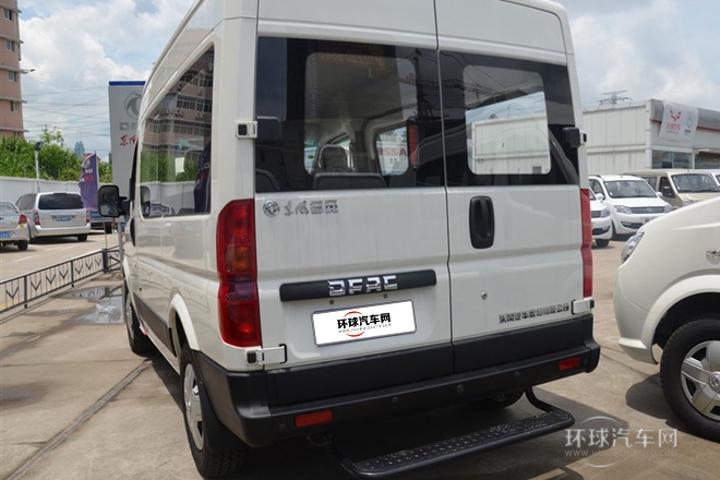 2014款 3.0T領(lǐng)運(yùn)版短軸中頂ZD30