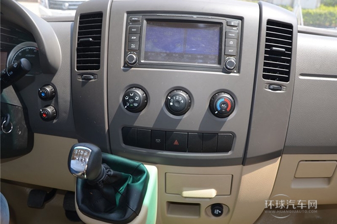 2014款 3.0T領(lǐng)尊版中軸高頂ZD30