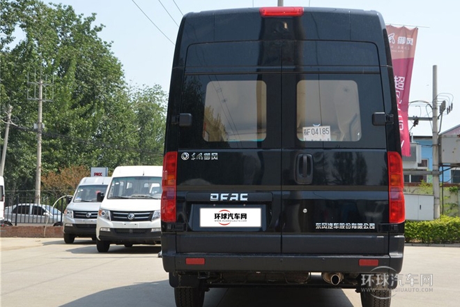 2014款 3.0T領(lǐng)尊版中軸高頂ZD30
