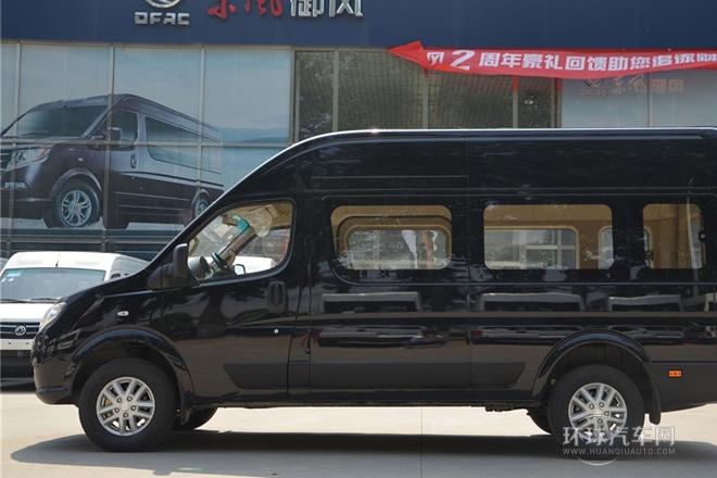 2014款 3.0T領(lǐng)尊版中軸高頂ZD30