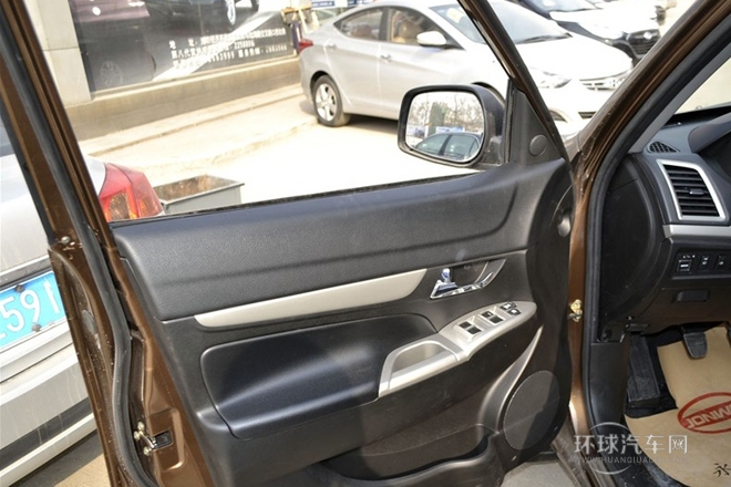 2012款 1.6L 手動(dòng)舒適型