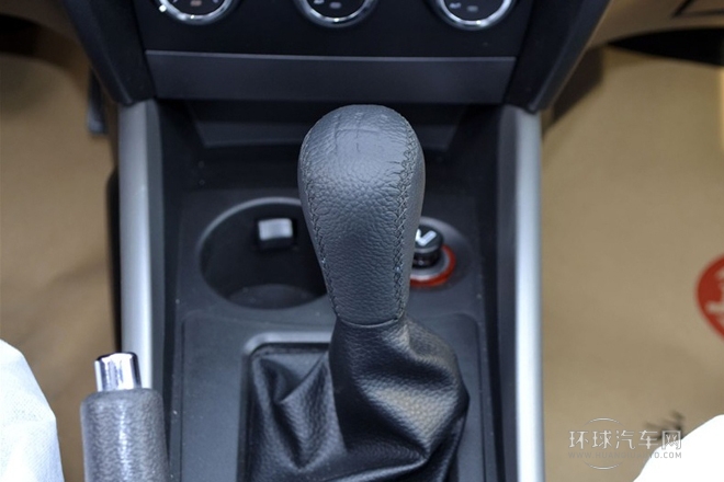 2012款 1.6L 手動(dòng)舒適型
