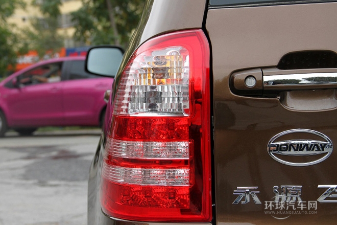 2012款 1.6L 手動(dòng)精英型