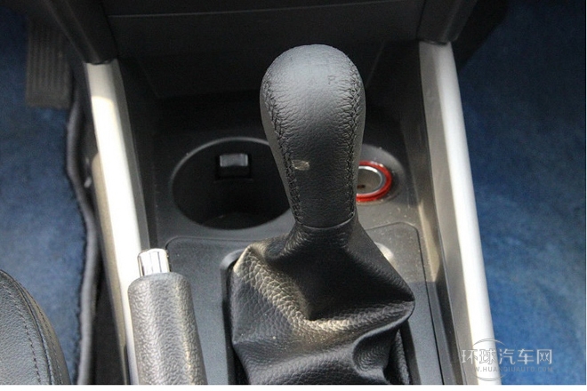 2013款 1.6L 手動(dòng)精英型