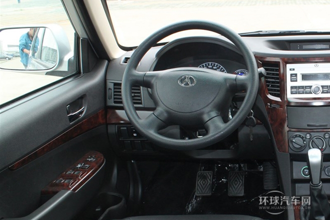 2012款 1.5L 手動(dòng)
