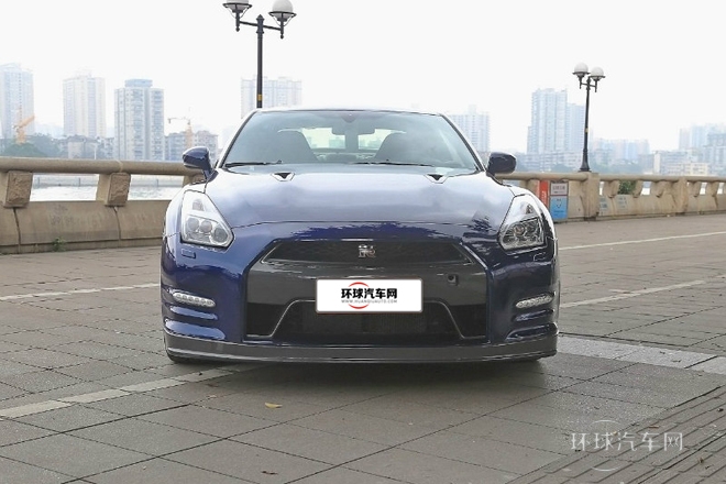 2015款 3.8T 動感酷黑內(nèi)飾版