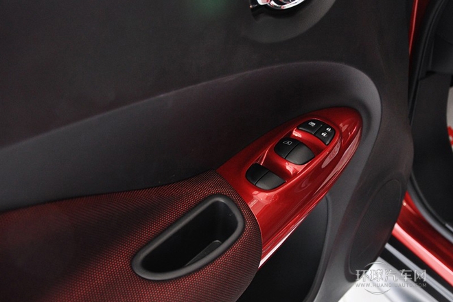 2012款 1.6T 自動 SV 領(lǐng)先款