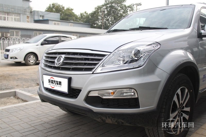 2011款 2.0T 四驅(qū)豪華導(dǎo)航版