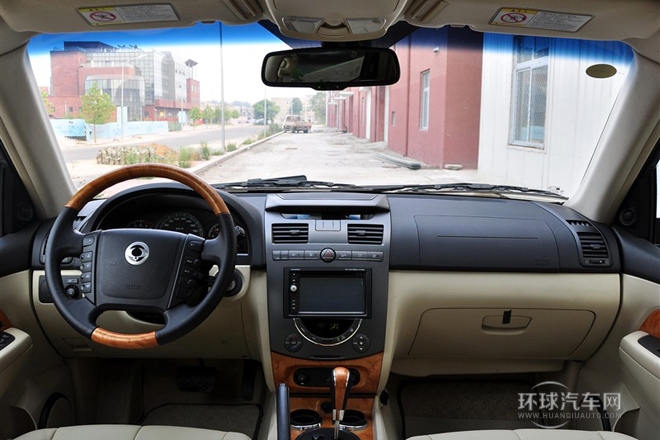 2011款 3.2L 四驅(qū)豪華導(dǎo)航版