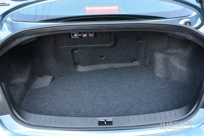 2014款 3.5L Hybrid 豪華運(yùn)動版