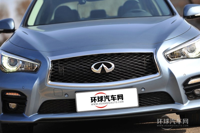 2014款 3.7L 豪華運(yùn)動(dòng)版