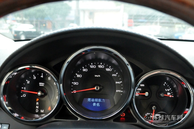 2012款 3.0L 豪華運(yùn)動版