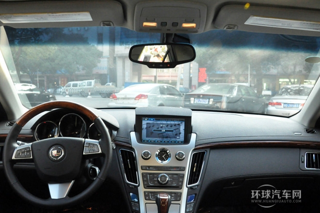 2012款 3.0L 豪華運(yùn)動版