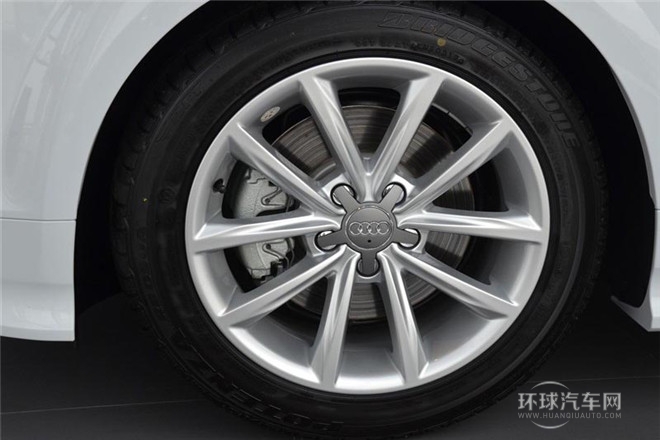 2013款  Coupe 45 TFSI quattro 白色經(jīng)典版