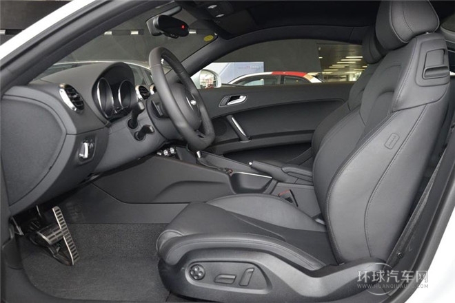 2013款  Coupe 45 TFSI quattro 白色經典版