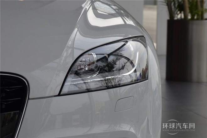 2013款  Coupe 45 TFSI quattro 白色經(jīng)典版
