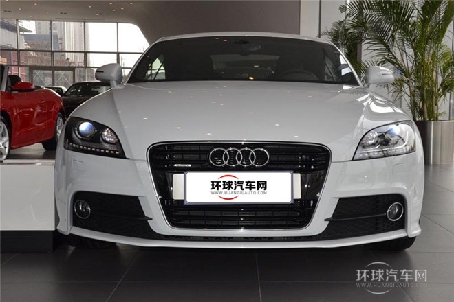 2013款  Coupe 45 TFSI quattro 白色經(jīng)典版