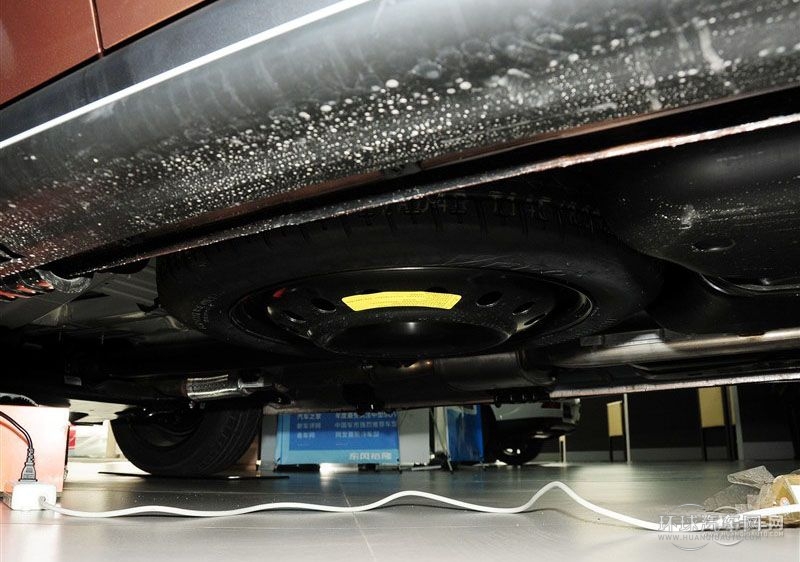 2013款 鋒芒限量版 2.2T 四驅(qū)智尊型