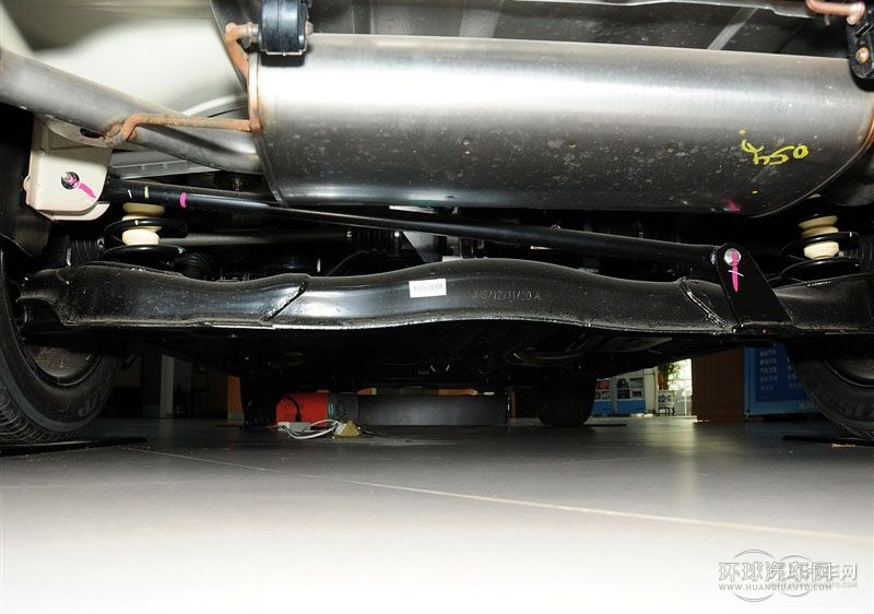 2013款 鋒芒限量版 2.2T 四驅(qū)智尊型