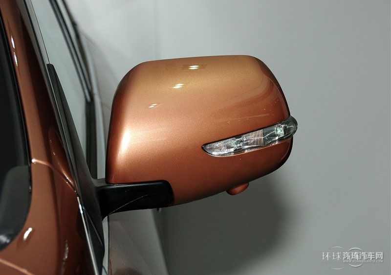 2013款 鋒芒限量版 2.2T 兩驅(qū)智慧型