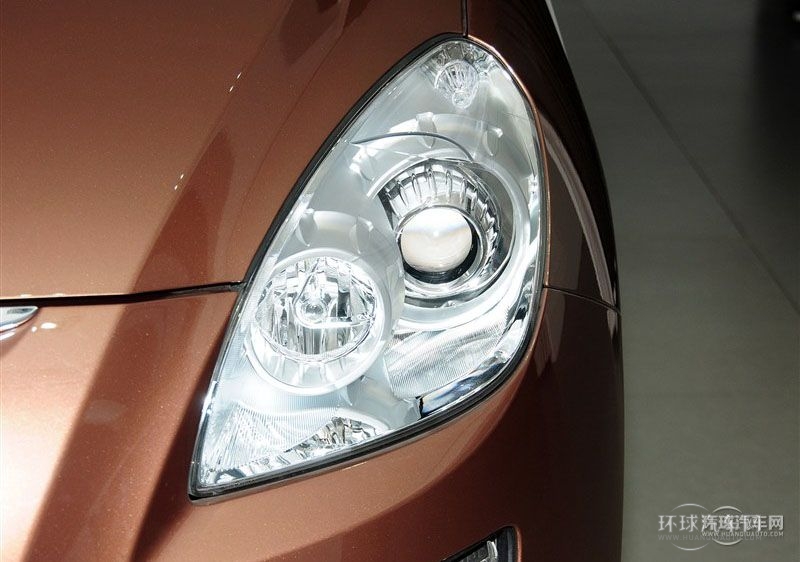 2013款 鋒芒限量版 2.2T 兩驅(qū)智慧型