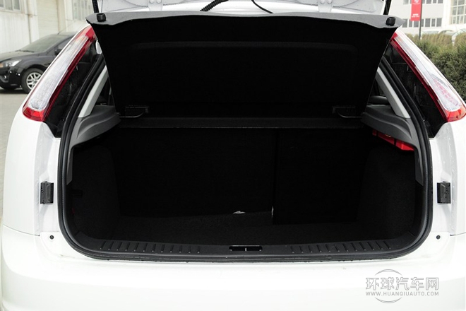 2013款 兩廂經(jīng)典 1.8L MT基本型