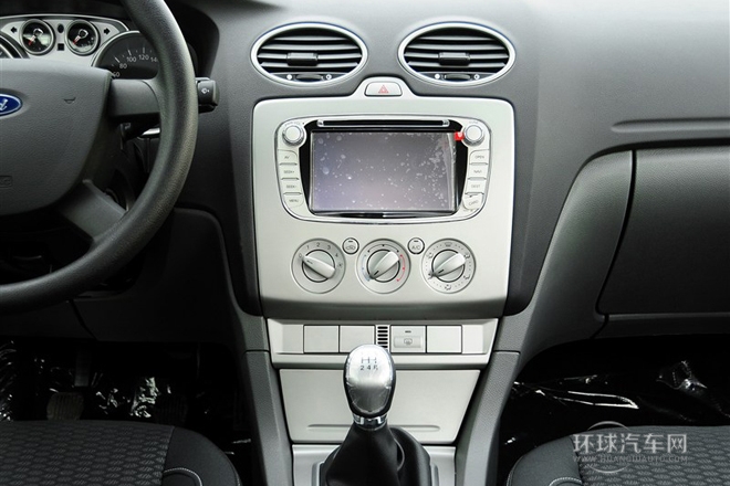 2013款 兩廂經(jīng)典 1.8L MT基本型