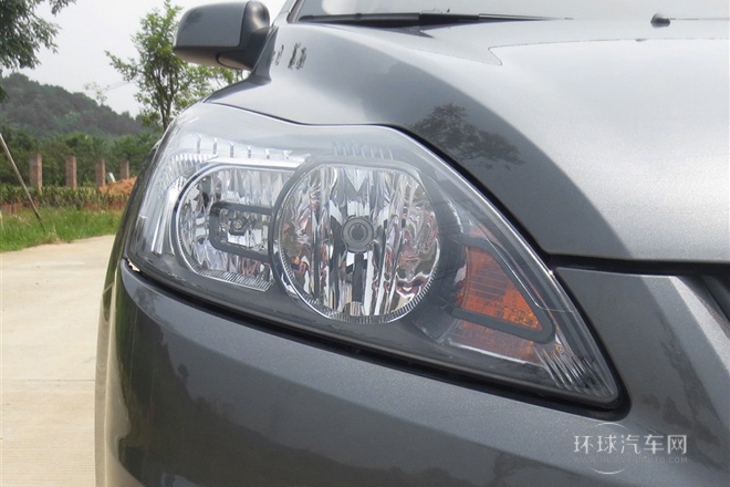 2013款 兩廂經(jīng)典 1.8L MT百萬紀念版