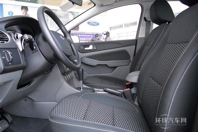 2013款 兩廂經(jīng)典 1.8L AT百萬紀(jì)念版