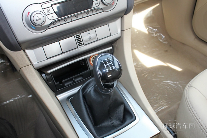 2013款 兩廂經(jīng)典 1.8L MT時(shí)尚型