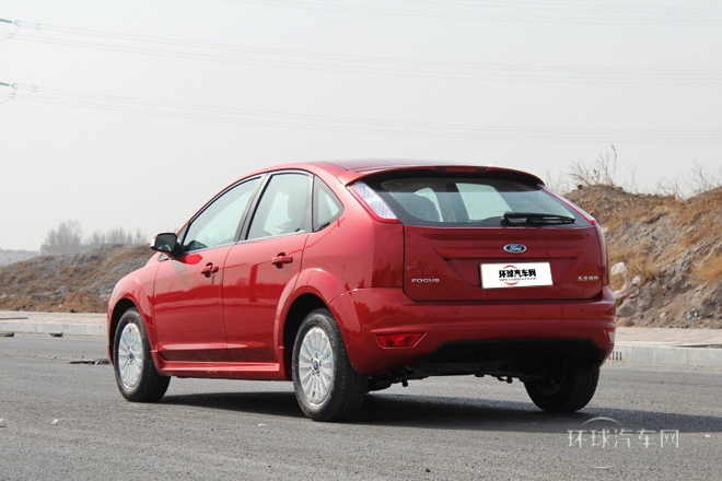 2013款 兩廂經(jīng)典 1.8L MT時尚型