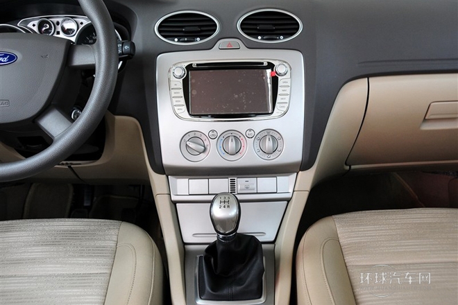 2013款 三廂經(jīng)典 1.8L MT基本型