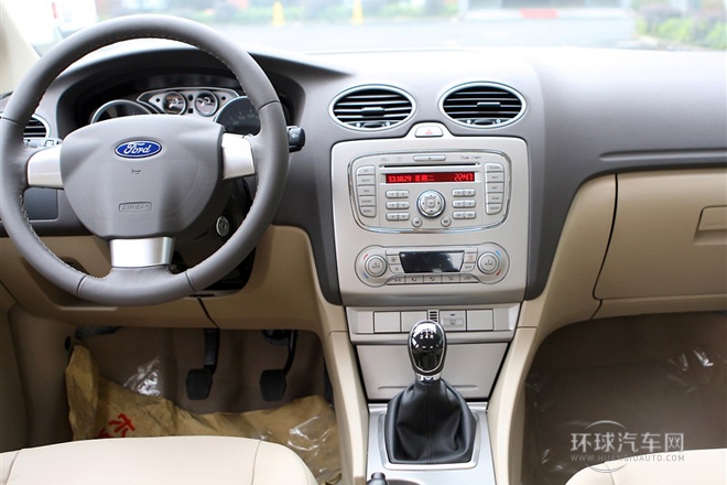 2013款 三廂經(jīng)典 1.8L MT百萬紀念版