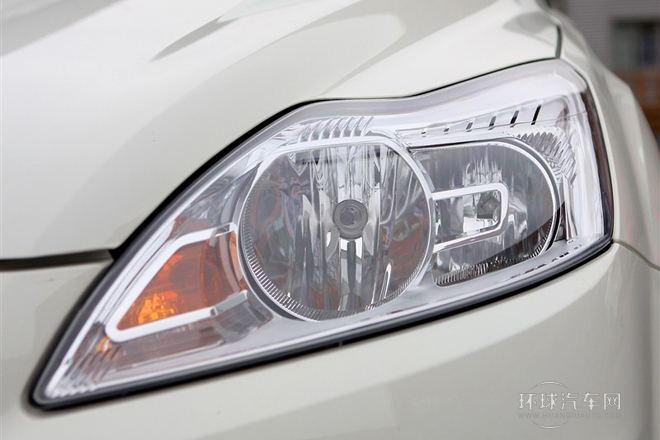 2013款 三廂經(jīng)典 1.8L MT百萬(wàn)紀(jì)念版