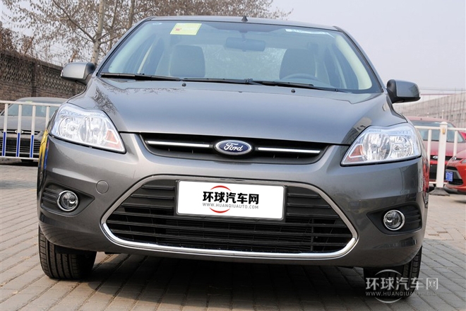 2013款 三廂經(jīng)典 1.8L MT時尚型