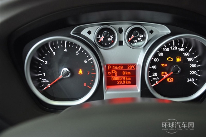 2013款 三廂經(jīng)典 1.8L AT時(shí)尚型