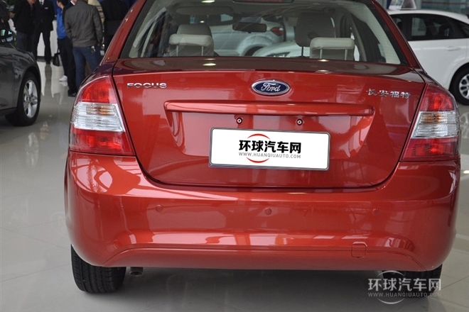 2013款 三廂經(jīng)典 1.8L AT時(shí)尚型