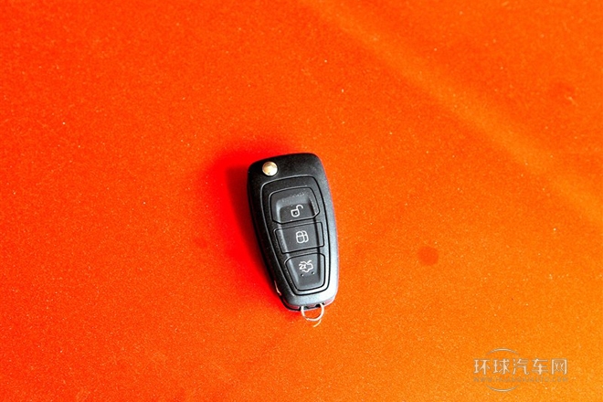 2012款 兩廂 1.6L MT風(fēng)尚型