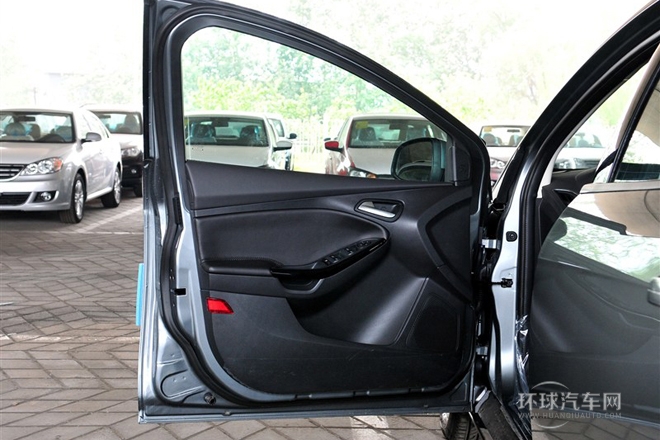 2012款 兩廂 1.6L MT風(fēng)尚型