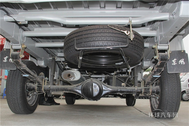 2011款 1.3L基本型有護(hù)欄