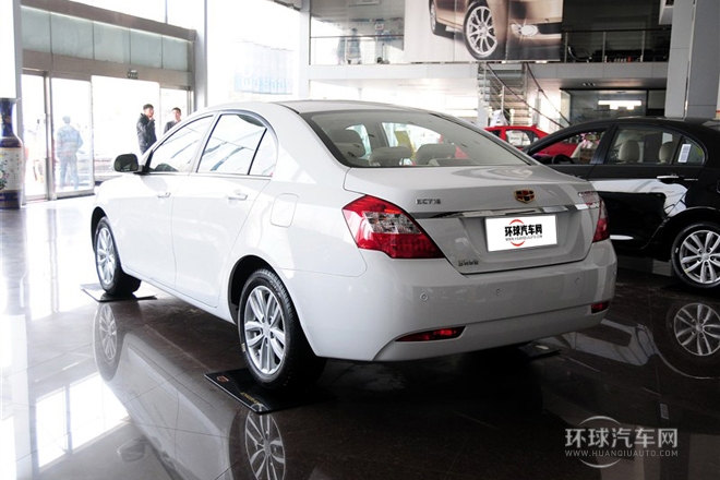 2013款 三廂 1.8L 手動(dòng)尊貴型