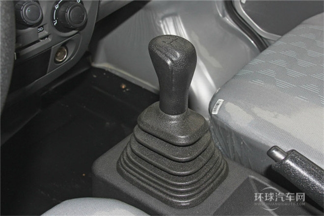 2011款 1.3L基本型有護(hù)欄