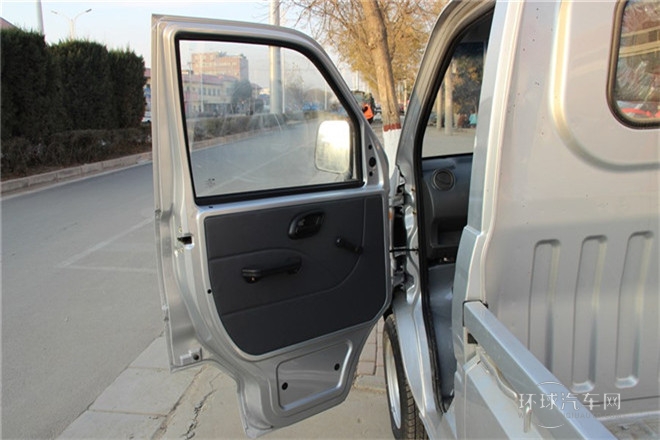 2011款 1.3L基本型無護欄