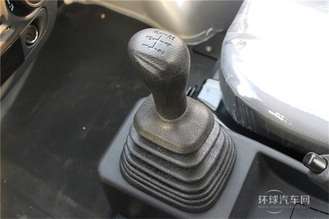 2011款 1.3L基本型無護(hù)欄