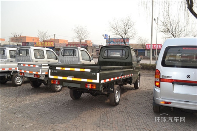 2011款 1.0L標(biāo)準(zhǔn)型無護(hù)欄