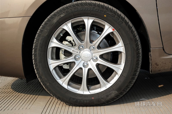 2013款 2.4L 自動(dòng)行政型