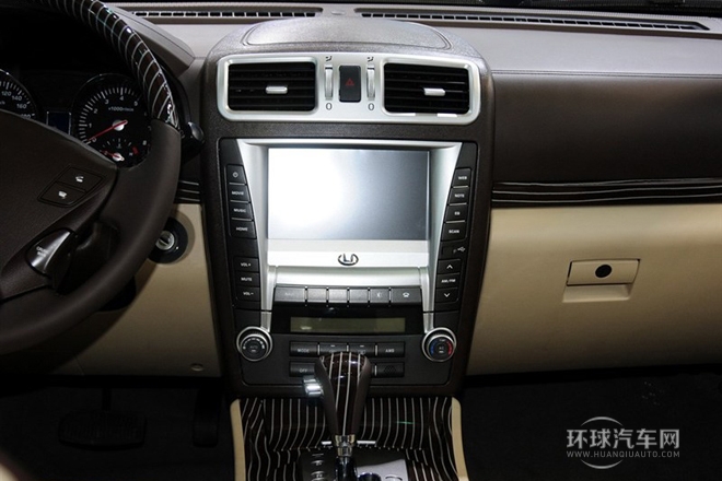2013款 1.8T 自動(dòng)兩驅(qū)智尊版